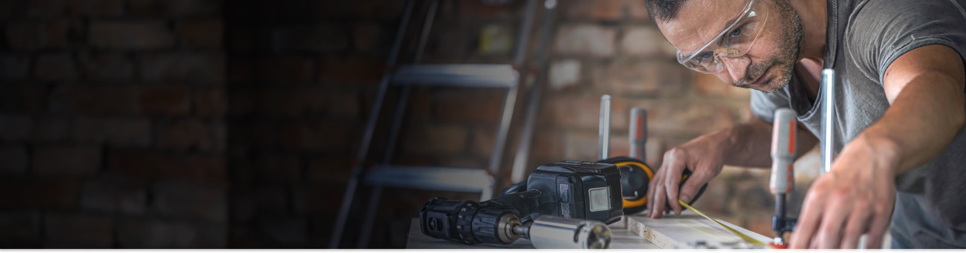 Carpenter performing handyman services in Dubai