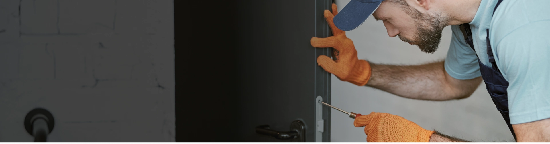 top door lock repair service in dubai